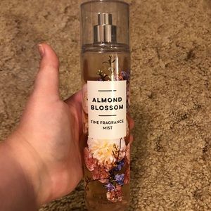 Almond Blossom Body Spray